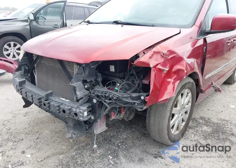 2014 Chrysler Town & Country Touring from USA, damaged, VIN 2C4RC1BG3ER293551